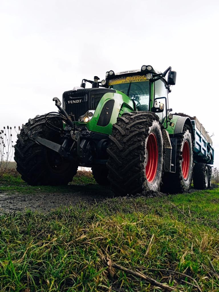 Évacuation avec tracteur et benne TP